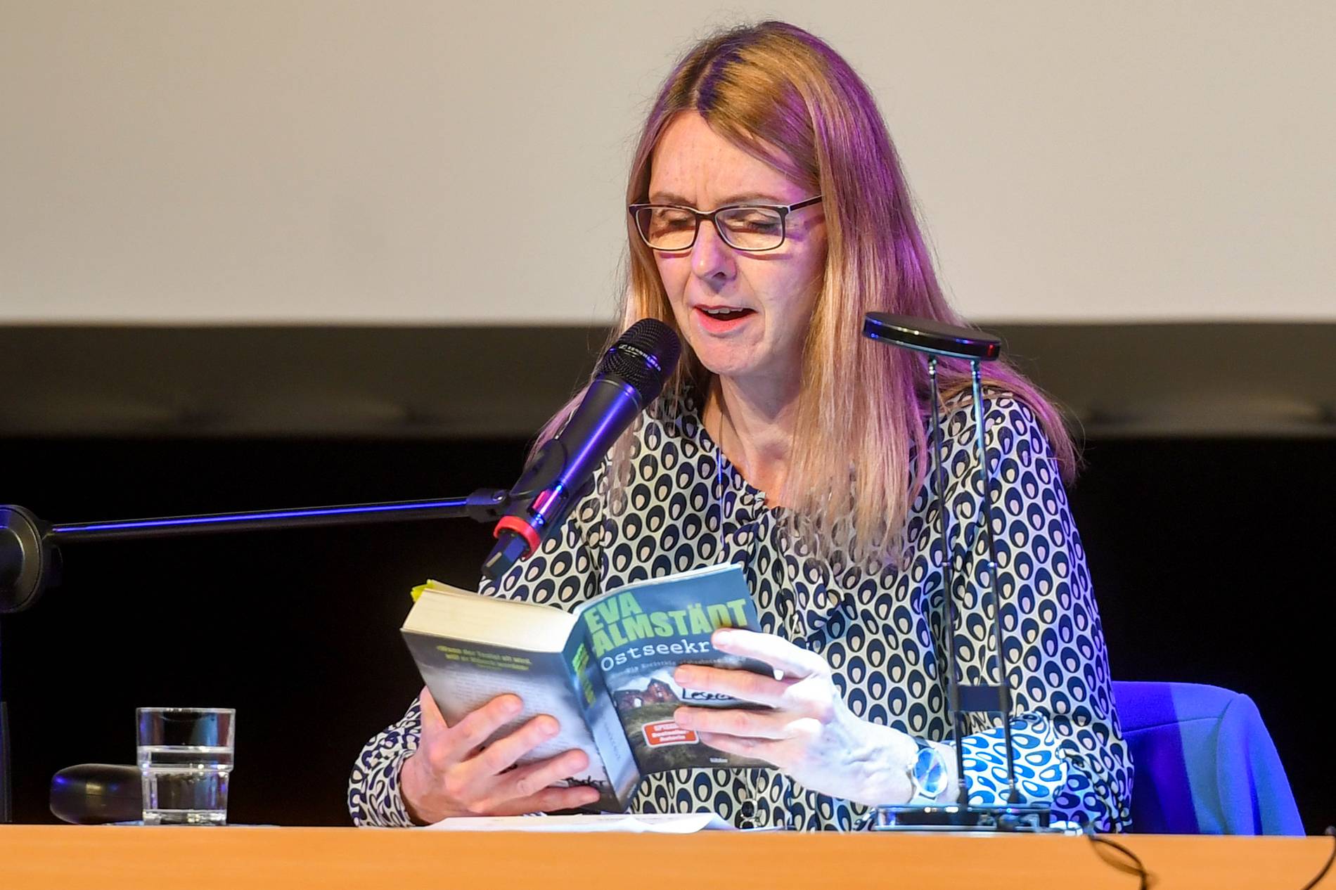 Presse: Eva Almstädt liest aus ihrem neuen Krimi „Ostseekreuz“